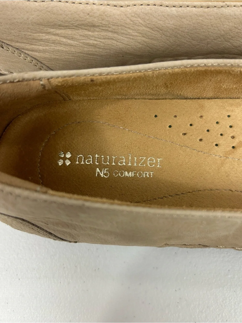 Naturalizer Kipper Ginger Snap Women's Beige Flats Size 11 NIB
